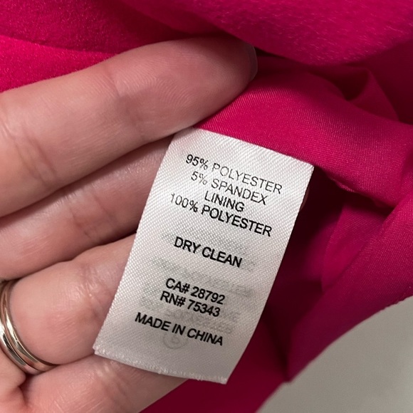 CUPCAKES & CASHMERE Barbie Pink Vest Size Medium - Picture 4 of 7